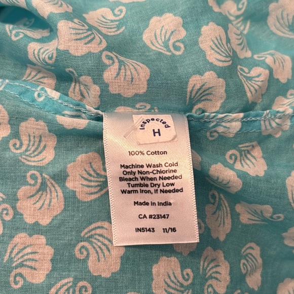 EUC Talbots summer button-down blouse - size small - Picture 6 of 6